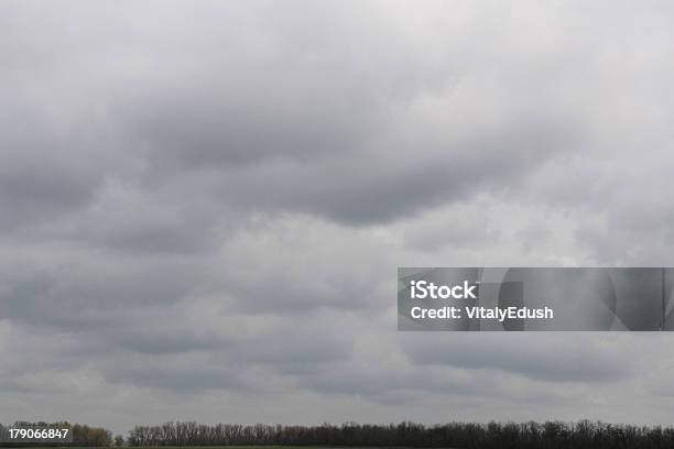 Photo libre de droit de Beau Ciel Avec Nuages Blancs banque d'images et plus d'images libres de droit de Ambiance - Événement - Ambiance - Événement, Beauté, Blanc