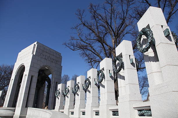 istock World War II Memorial, Washington DC, USA 179069623