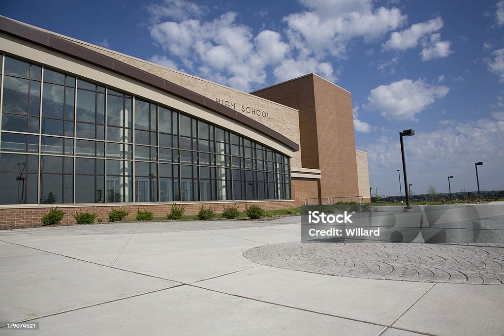 Moderno High School - Foto de stock de Arquitetura royalty-free