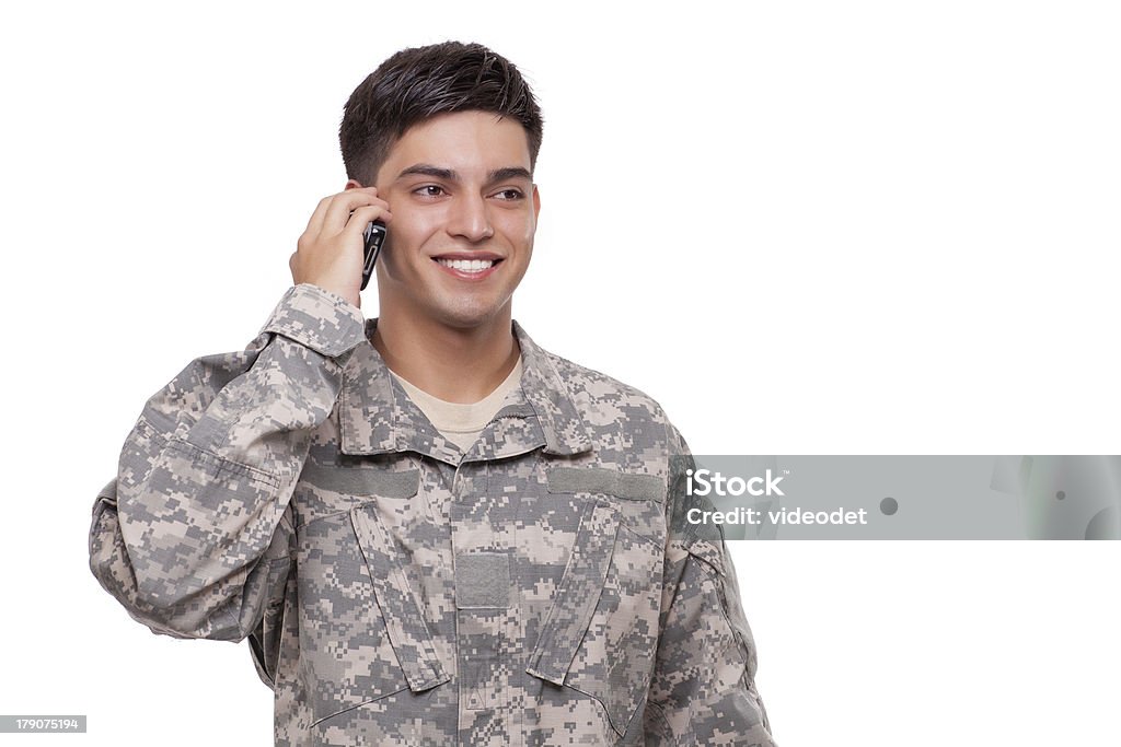 Soldado americano comunicação sobre telefone celular - Foto de stock de 20 Anos royalty-free