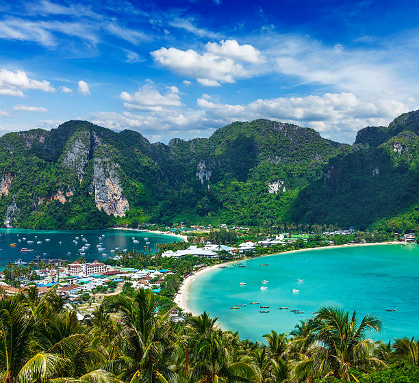 istock Green tropical island 179075243