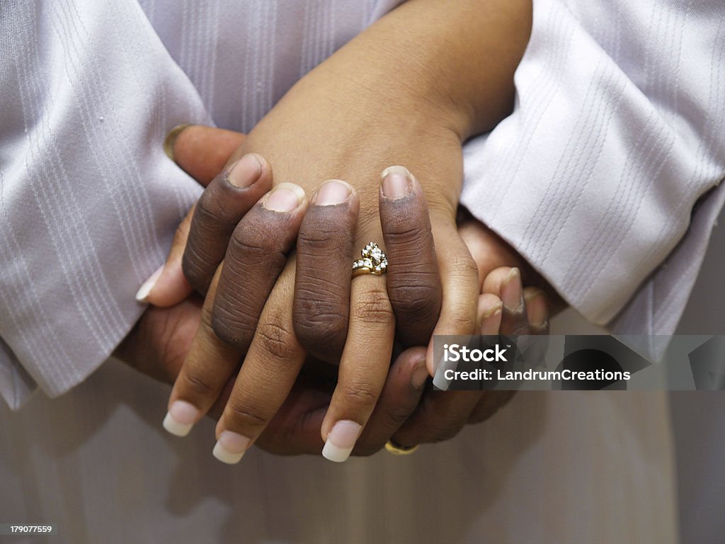 Hand In Hand (African American - Lizenzfrei Drei Gegenstände Stock-Foto
