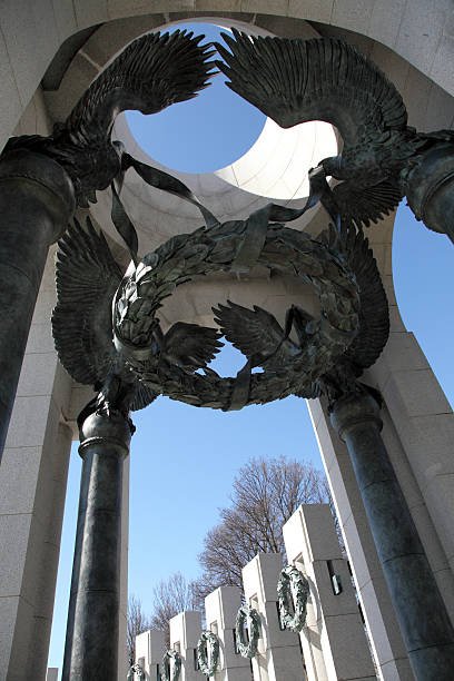 istock World War II Memorial, Washington DC, USA 179078156