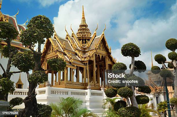 King Palace In Bangkok Stock Photo - Download Image Now - Ancient, Architecture, Arranging