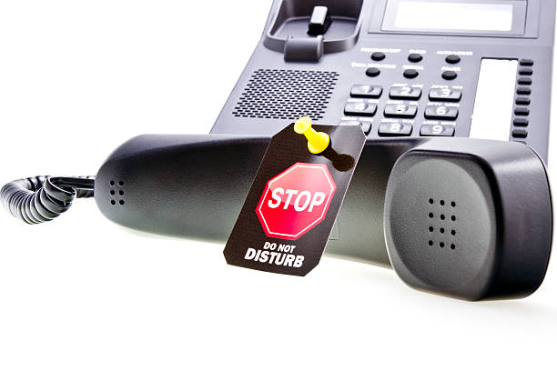 ne pas déranger avec vos appels à 5 - do not disturb sign audio photos et images de collection