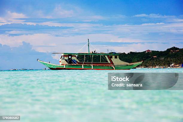 Foto de Barco Tradicional Das Filipinas e mais fotos de stock de Areia - Areia, Azul, Boracay