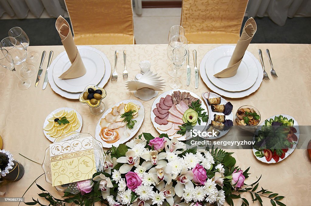 Mesa de casamento para newlyweds - Royalty-free Amarelo Foto de stock