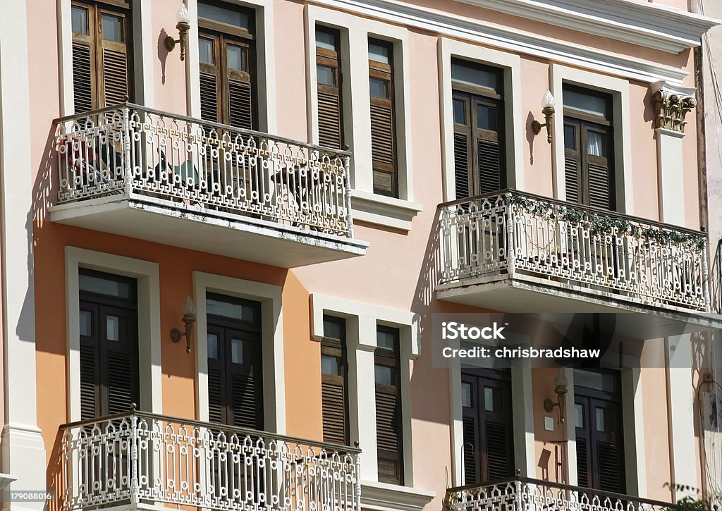 Balcones - Foto de stock de Arquitectura exterior libre de derechos