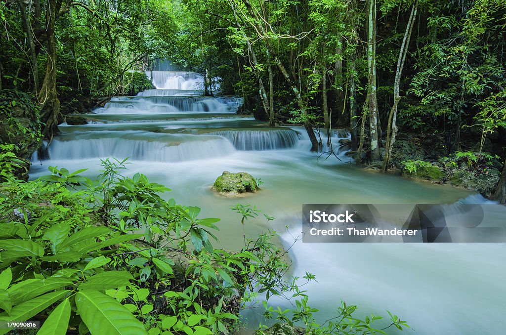 Mae Khamin, Huay cascata. - Foto stock royalty-free di Acqua fluente