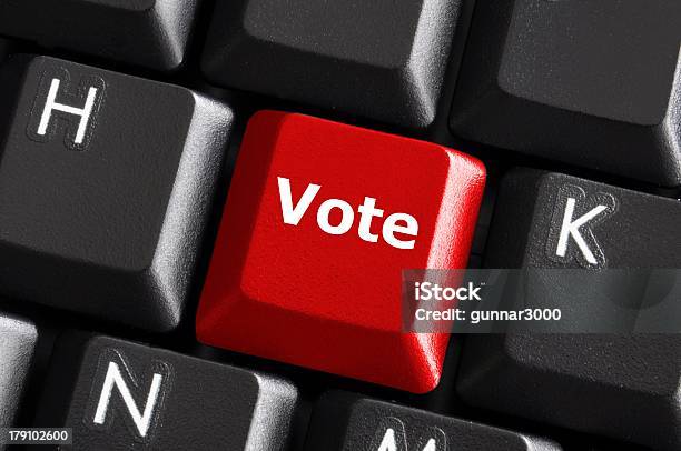 Votazione - Fotografie stock e altre immagini di Bottone - Articoli di merceria - Bottone - Articoli di merceria, Candidato presidenziale, Composizione orizzontale