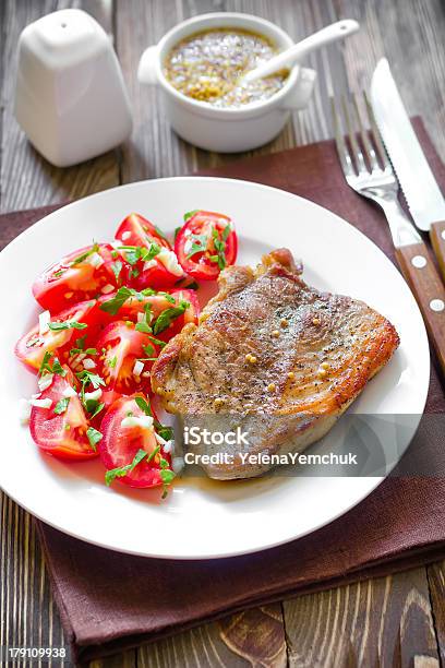 Bife De - Fotografias de stock e mais imagens de Alho - Alho, Almoço, Assado