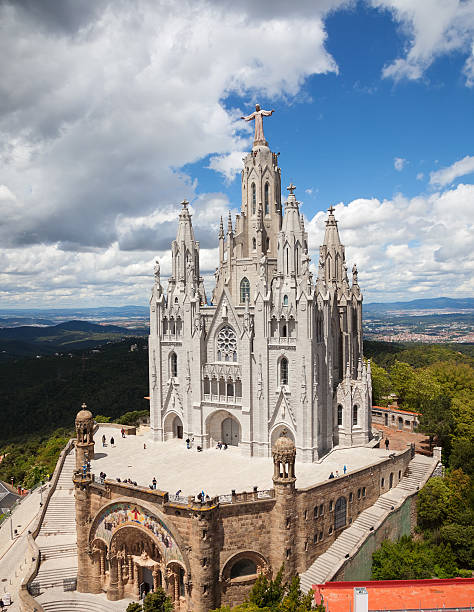 istock Temple Expiatori del Sagrat Cor 179114848