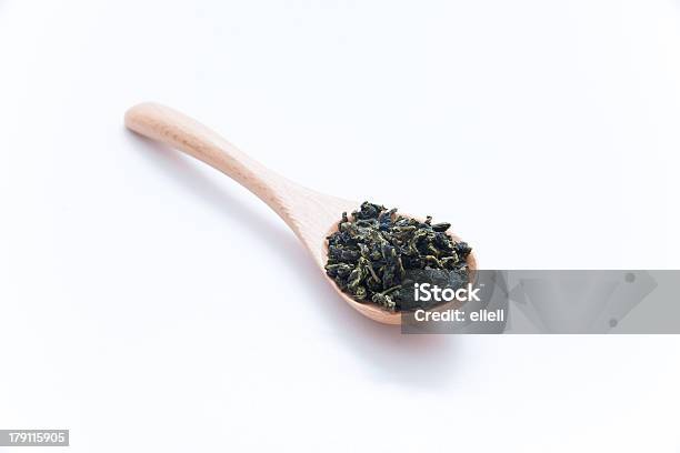 Tè Cinese Con Cucchiaio Di Legno - Fotografie stock e altre immagini di Foglie di tè - Bevanda