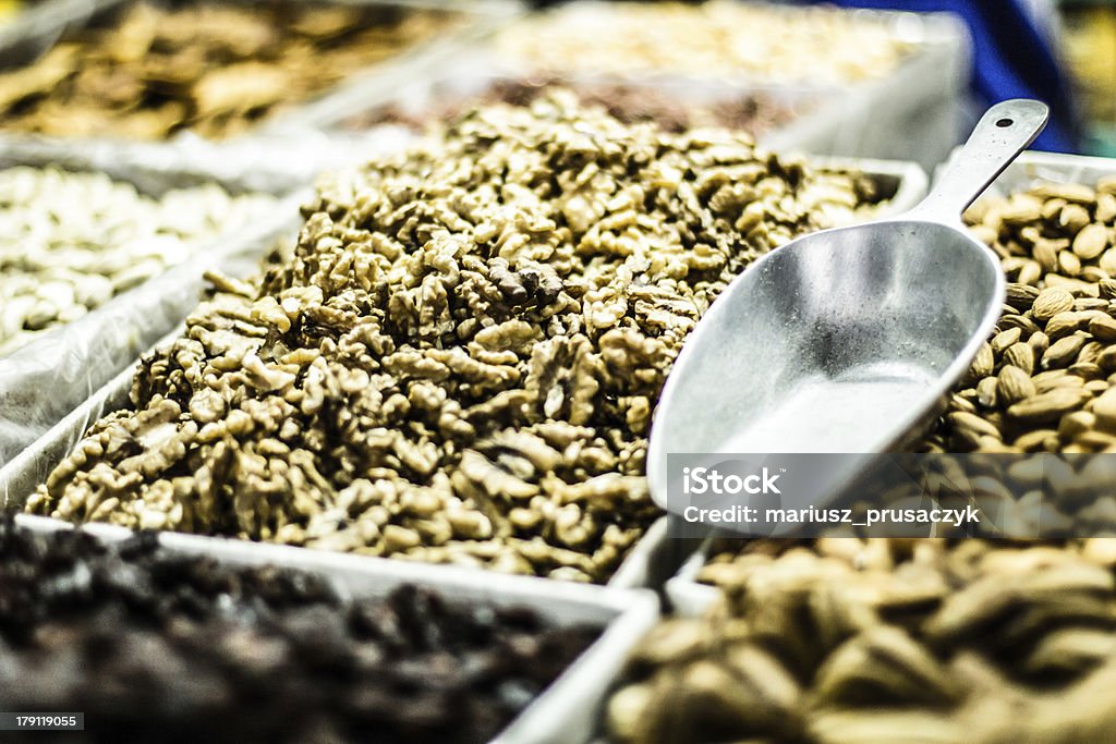 Especias en el mercado local - Foto de stock de Aderezo libre de derechos