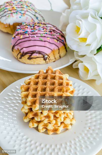 Waffel Stockfoto und mehr Bilder von Braun - Braun, Dessert, Einzelner Gegenstand