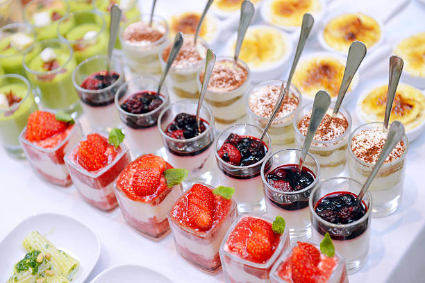 istock Tiramisu, Panna cotta, creme brulee 179123959