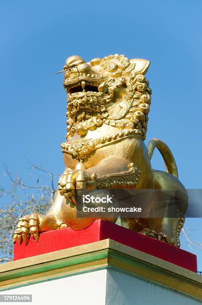 Photo libre de droit de Statue De Lion Dor banque d'images et plus d'images libres de droit de Architecture - Architecture, Chine, Culture chinoise