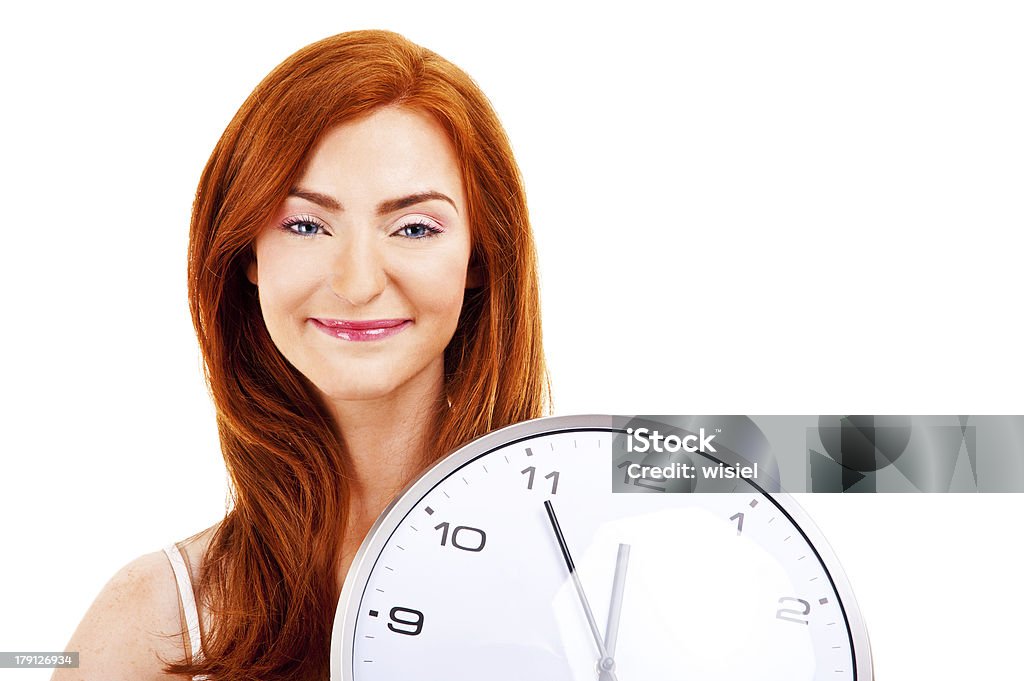 Молодая Красивая женщина с часами, изолированных в белом - Стоковые фото Бизнес роялти-фри