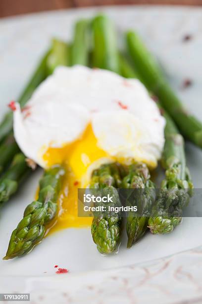 Asparagus With Poached Egg Stock Photo - Download Image Now - Appetizer, Asparagus, Boiled