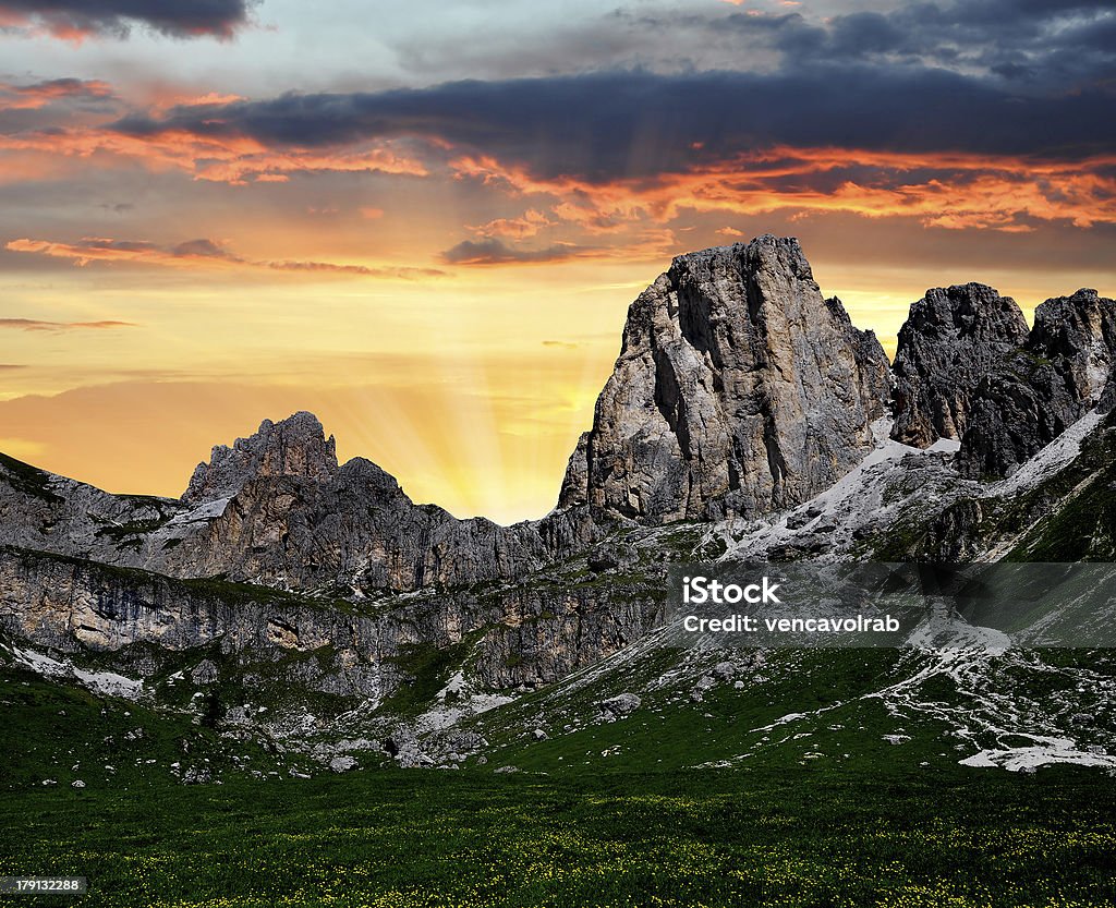 Dolomit peaks, Rosengarten - Zbiór zdjęć royalty-free (Alpy)