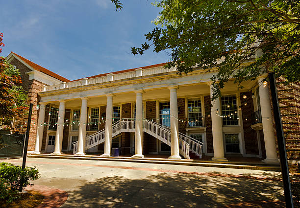 paul b. johnson commons en ole miss - commons fotografías e imágenes de stock