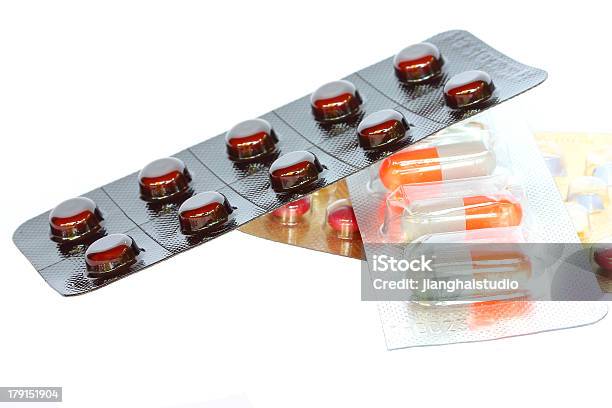 Medizin Tabletten Kapseln Verpackt In Blasen Stockfoto und mehr Bilder von Alternative Behandlungsmethode - Alternative Behandlungsmethode, Antibabypille, Antibiotikum