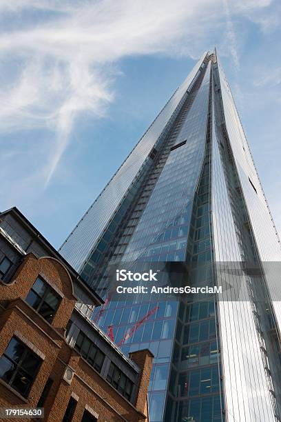 Renzo Piano De Arranhacéu O Shard Em Londres - Fotografias de stock e mais imagens de Alto - Descrição Física - Alto - Descrição Física, Ao Ar Livre, Arquitetura