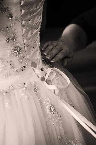 istock Wedding Dress 179155626