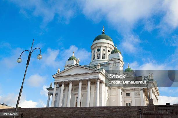 Photo libre de droit de Cathédrale Sur La Place Du Sénat Helsinki La Finlande banque d'images et plus d'images libres de droit de Architecture