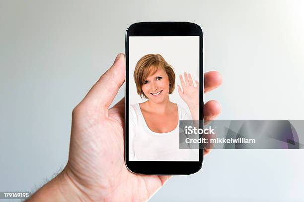 Concepto De Facetime En Un Teléfono Inteligente Foto de stock y más banco de imágenes de Teléfono inteligente - Teléfono inteligente, 20 a 29 años, Adulto
