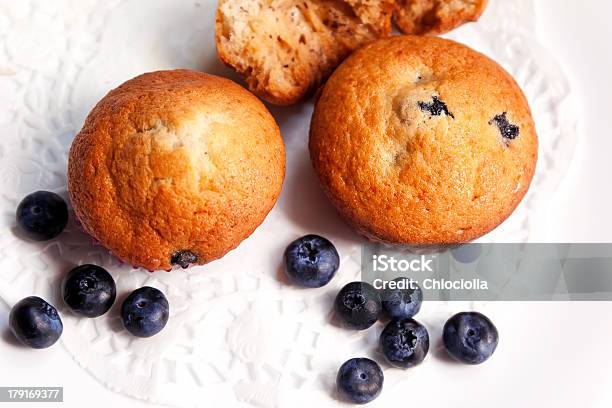 Foto de Muffins De Mirtilo e mais fotos de stock de Assado no Forno - Assado no Forno, Azul, Açúcar