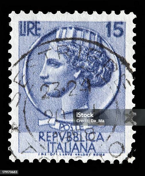 Francobollo Italia Turrita Serie 15 Lire - Fotografie stock e altre immagini di Adulto - Adulto, Alfabeto, Allegoria