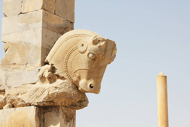 estátua do cavalo em persépolis (irão) - gateway of xerxes - fotografias e filmes do acervo