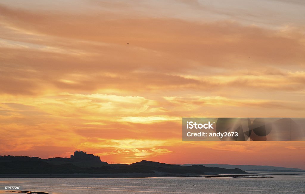 Sonnenuntergang über Bamburgh Castle - Lizenzfrei Bamburgh Stock-Foto