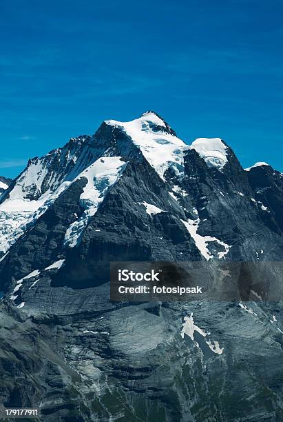 Foto de Paisagem Da Montanha e mais fotos de stock de Alpes europeus - Alpes europeus, Azul, Beleza natural - Natureza