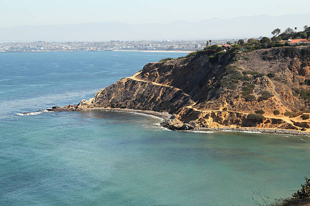 istock Coastline California Palos Verde Pacific Ocean 179183037