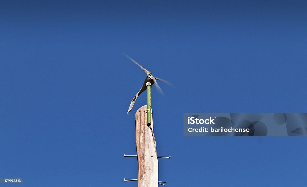 ветряная мельница - Стоковые фото Без людей роялти-фри