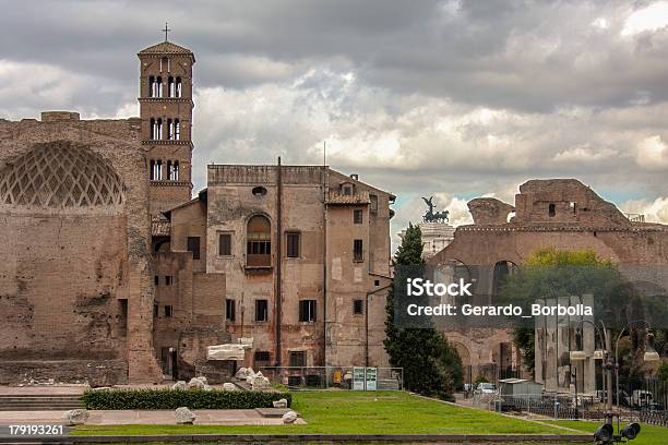 Italien Stockfoto und mehr Bilder von Altstadt - Altstadt, Bauwerk, Das alte Rom