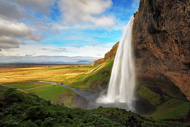 istock Waterfall in Iceland - Seljalandsfoss 179208374