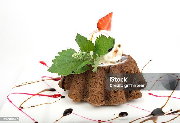 Muffin Al Cioccolato - Fotografie stock e altre immagini di Alimentazione non salutare - Alimentazione non salutare, Cibo, Close-up