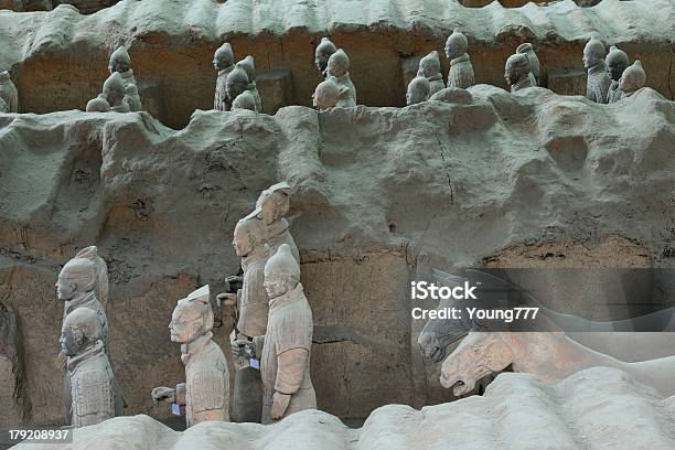 A Terra Cotta Guerreiros De Qinshihuang - Fotografias de stock e mais imagens de Cerâmica de Terracota - Cerâmica de Terracota, China, Cultura Chinesa
