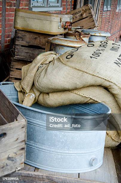 Tamiz Y Bolsas De Grano Foto de stock y más banco de imágenes de Accesorio personal - Accesorio personal, Acero, Anticuado