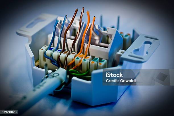 Aprire Il Socket Di Rete - Fotografie stock e altre immagini di Byte - Byte, Cavo - Componente elettrico, Cavo del computer