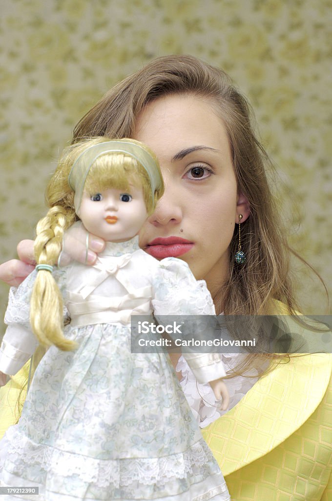 Boneco de retrato de menina e horripilante - Foto de stock de 20 Anos royalty-free