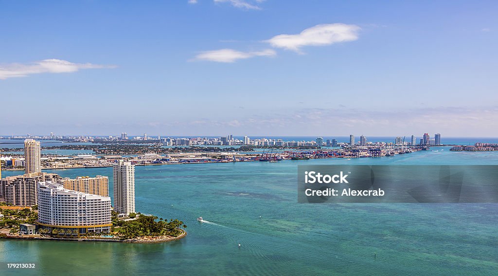 Vue aérienne du port de Miami - Photo de Brickell Key - Miami libre de droits
