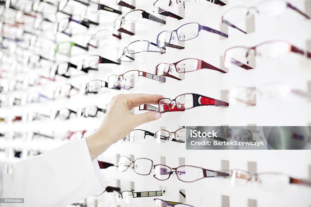 Hembra óptico Gafas sugieren - Foto de stock de Gafas libre de derechos