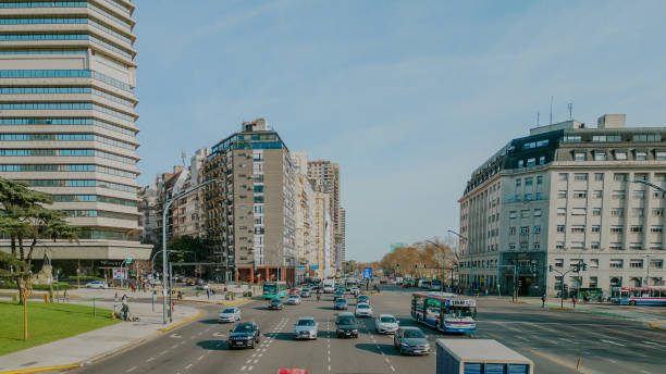 istock Car traffic during the day in Buenos Aires 1792144183