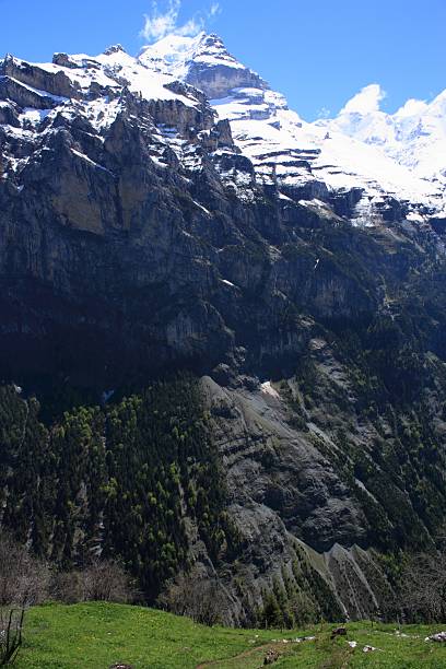 suiza - switzerland interlaken schreckhorn mountain fotografías e imágenes de stock