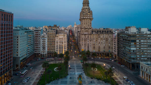 istock Square and the main avenue of Montevideo 1792146301