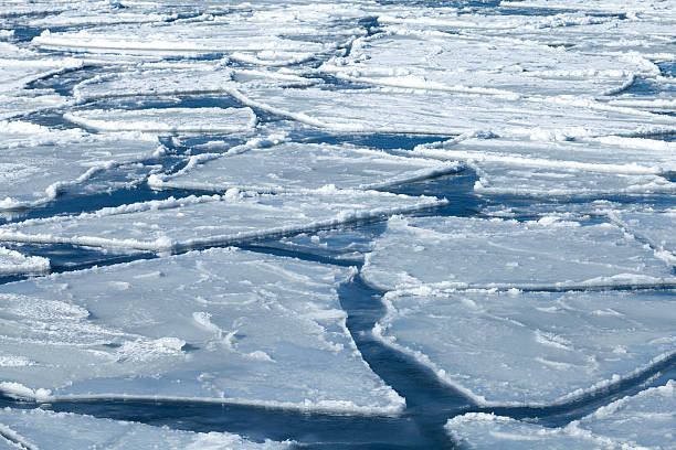 istock Winter nature background with blocks of ice 179219100